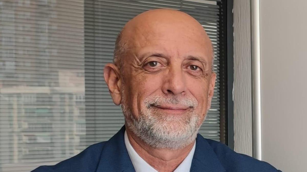 Eduardo Ruiz Vegas, presidente del Colegio Oficial de Graduados Sociales de Málaga y Melilla.