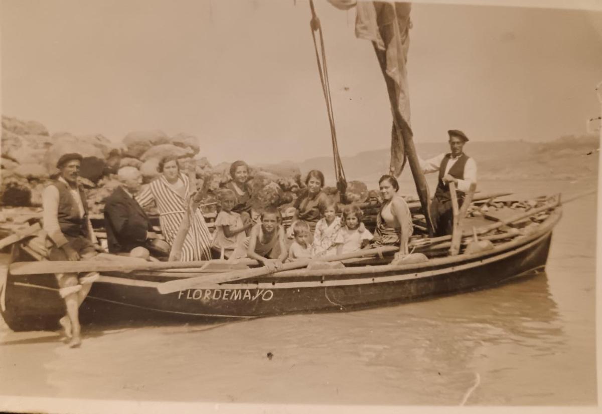 Excursión no barco "Flor de Mayo".