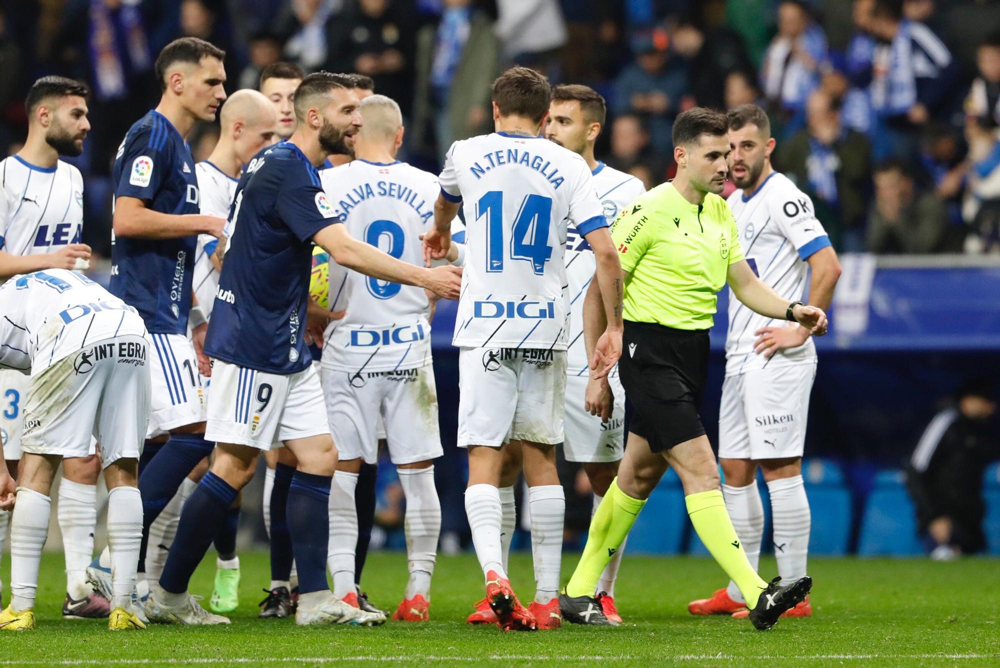 En imágenes: Así fue el Real Oviedo-Alavés disputado en el Tartiere