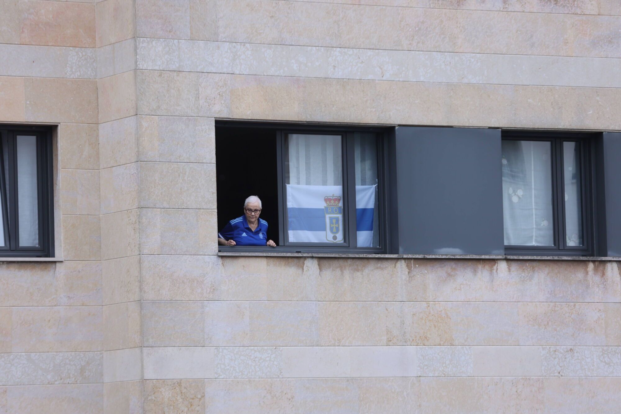 Así fue el recibimiento de la afición al Real Oviedo y toda la previa del último partido de la temporada