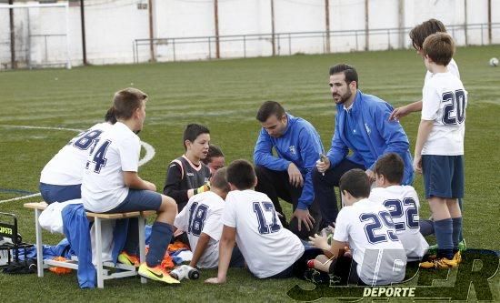 FÚTBOL BASE: Un día en Los Silos