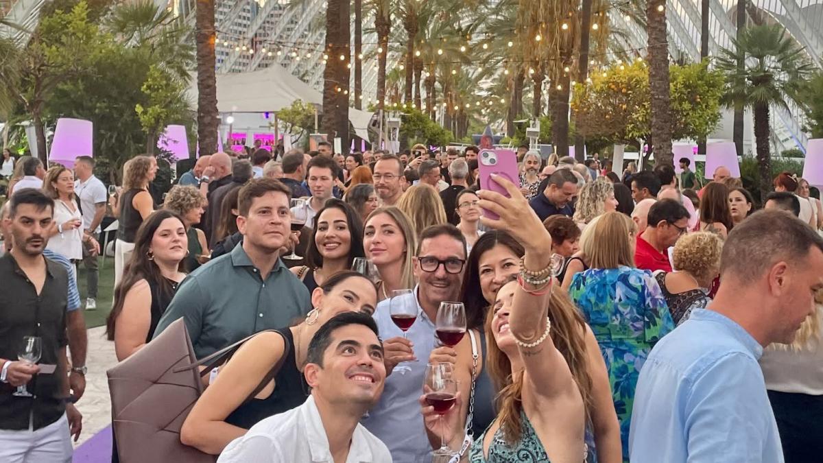 Requena celebra su título de Ciudad Española del Vino