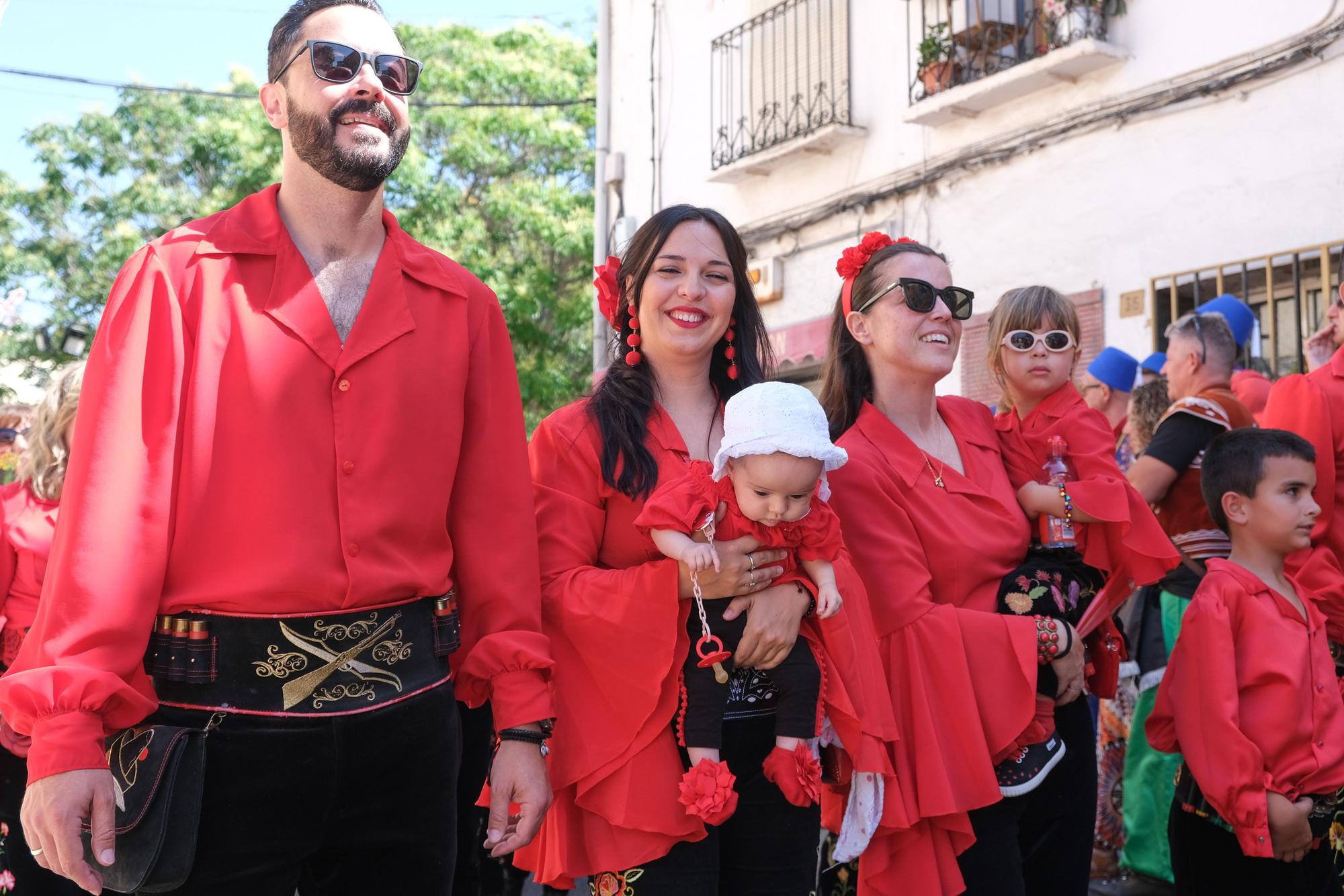 ¡Que viva Elda y San Antón!: Así ha sido el traslado del santo hasta la Iglesia de Santa Ana