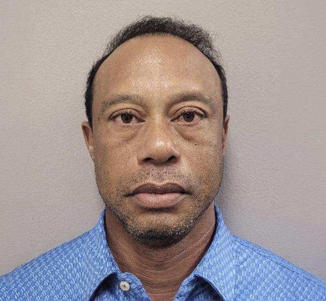 Tiger Woods es retira de forma temporal per poder rebre tractament