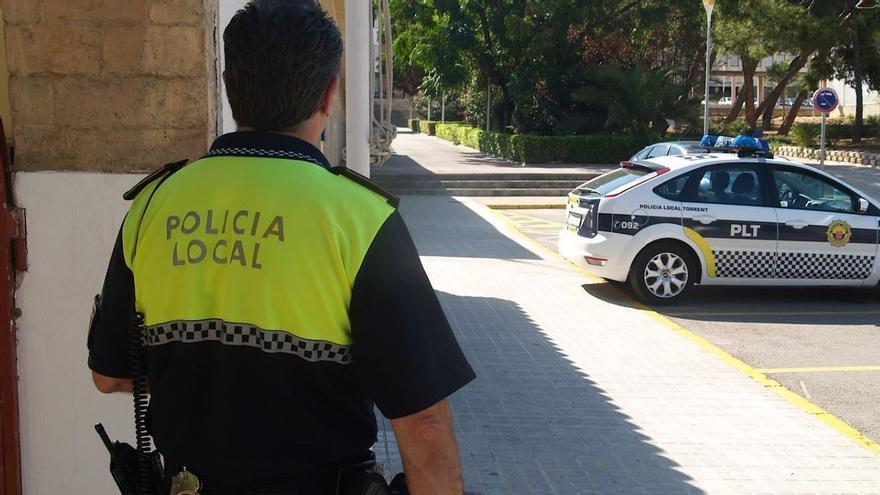 Una niña de 14 años apuñala a otra de 15 a la puerta de un instituto de Valencia