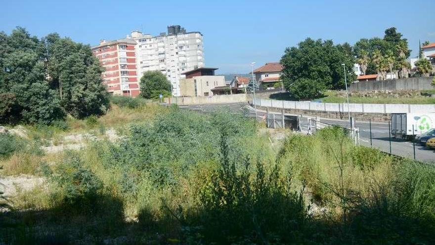 El mal estado de la finca de Begano trastoca a los vecinos a la espera del plan de urbanización