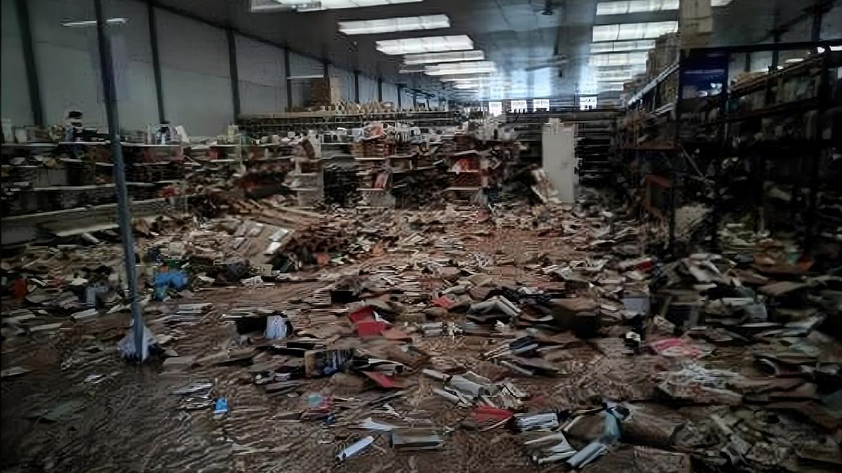 Un fons bibliotecari afectat per la dana.