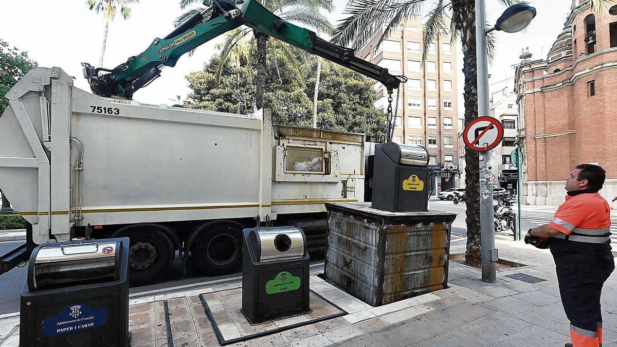 Imagen de archivo de recogida de basura.