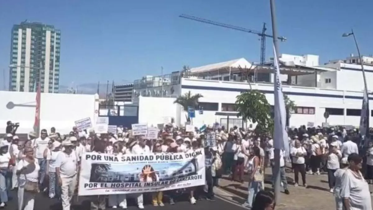 Manifestación en defensa del Hospital Insular de Lanzarote