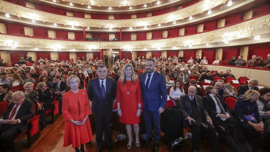 El Principal acoge el homenaje a la lucha contra el cáncer