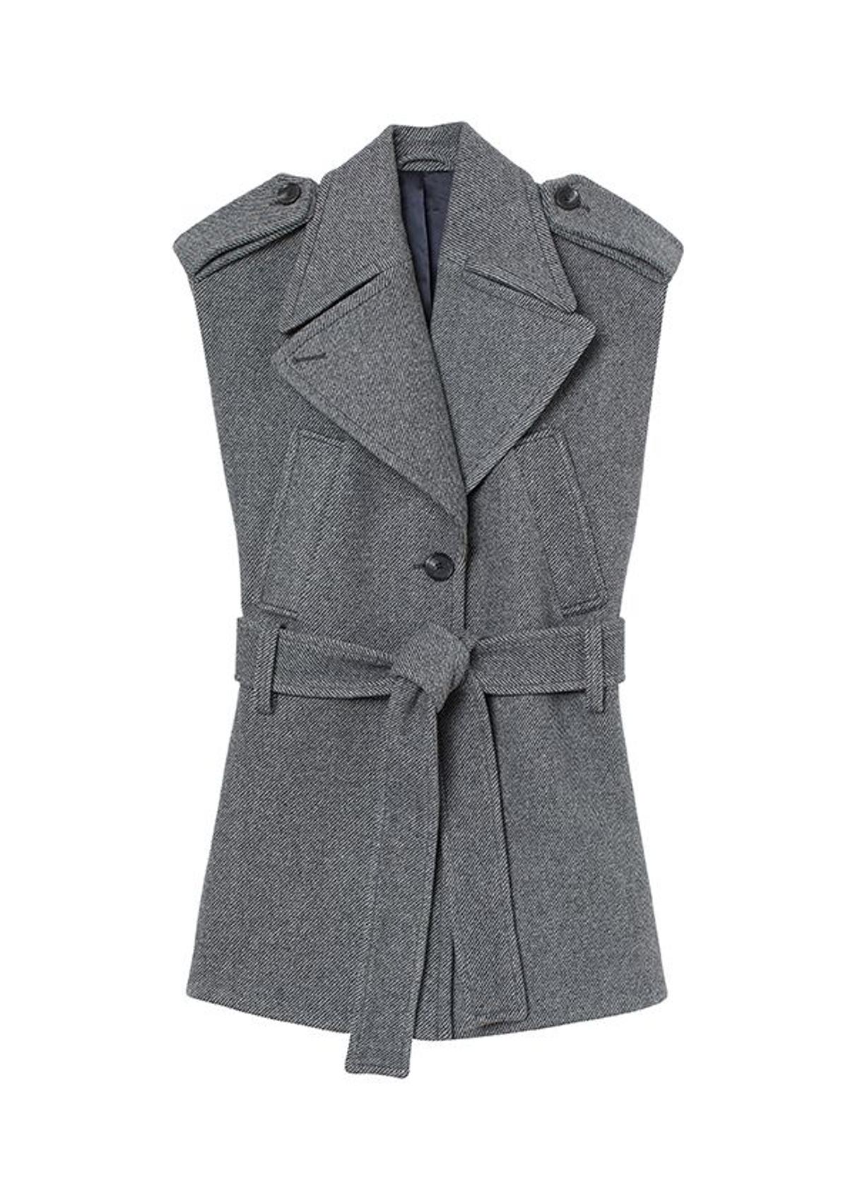 Chaleco, hecho con un 65% de lana reciclada, de H&M Studio (149 €).