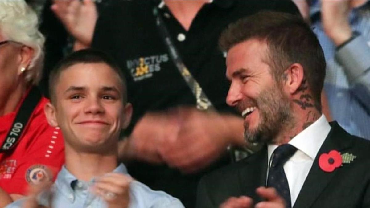 Los Beckham instalan una pista de tenis a su hijo en casa