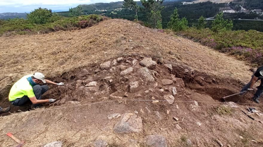 Confirmado el hallazgo en A Laracha de restos de un campamento romano en Santa Baia