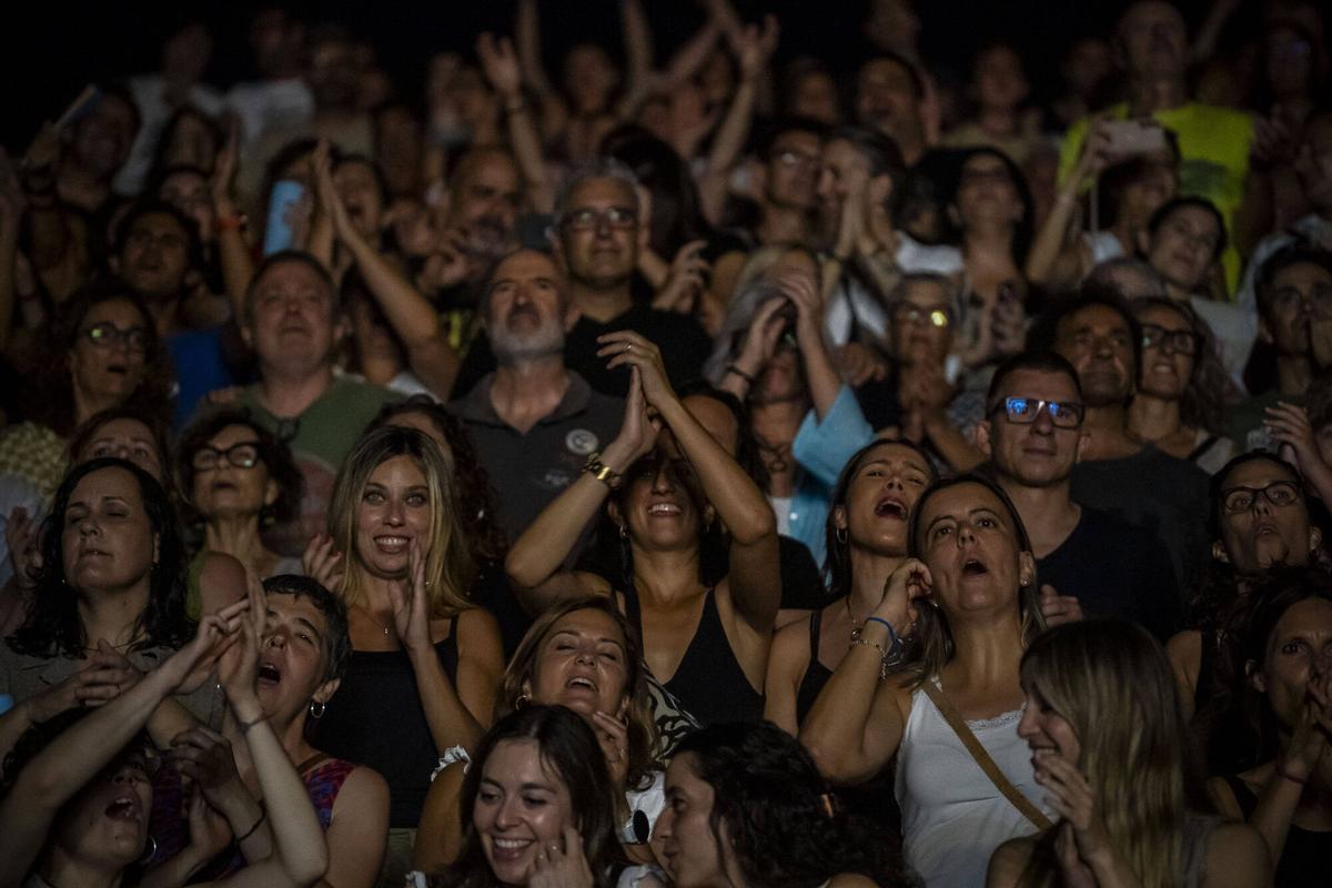 El concert de Sopa de Cabra a Manresa, en imatges