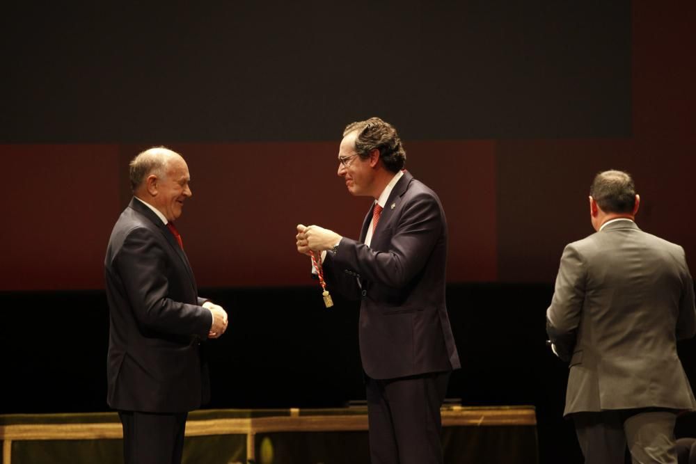 Entrega de medallas y distinciones de Gijón