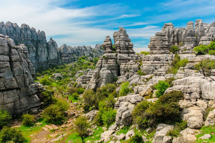Paisaje rocoso de la edad jurásica en el Torcal de Antequera.