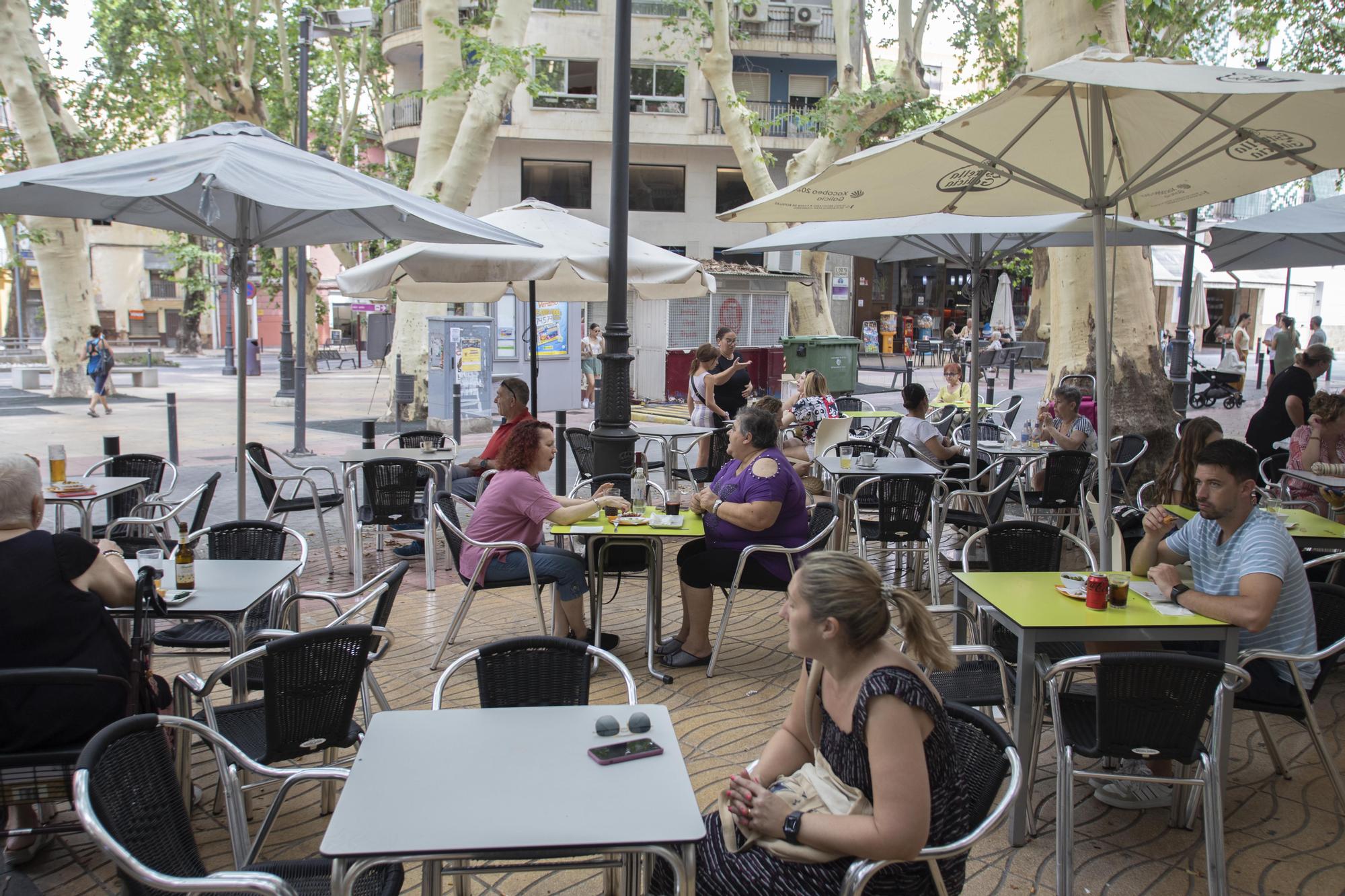 Los últimos almuerzos del bar Toni las Vegas en Xàtiva