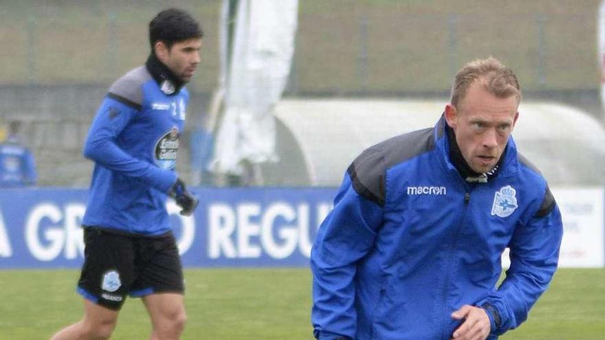 Krohn-Dehli, en el entrenamiento de ayer, fue el último fichaje de invierno.