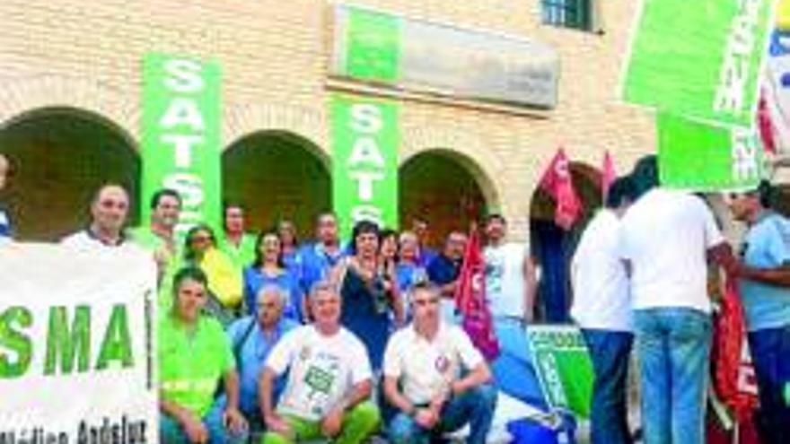 Encierro en el Distrito Sur contra el plan de recortes