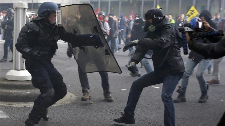 Francia acoge la Eurocopa de fútbol en un ambiente de fuerte conflictividad social