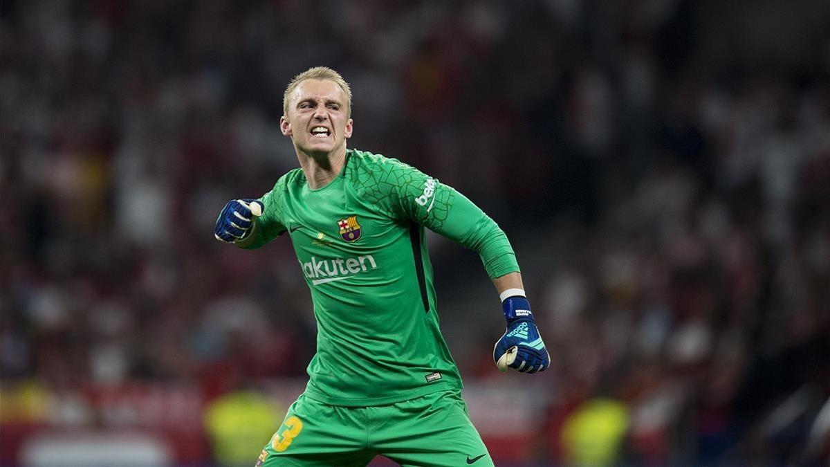 Cillessen celebra el 0-1 del Barça al Sevilla que nació de un soberbio pase suyo a Coutinho.