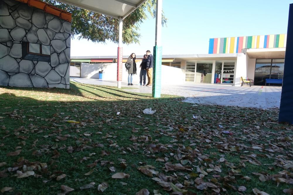 Deficiencias en el colegio Las Culturas que no asume la empresa de  mantenimiento en Torrevieja - Información