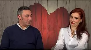 Una soltera de 'First dates' que pudo ir a 'OT' en lugar de Chenoa critica a su cita nada más verle: "De 'Granjero busca esposa', tiene pinta de señor, de padre de colegio y es del AMPA, no me gusta"