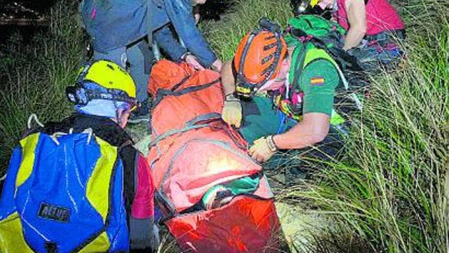 Rescate de una mujer italiana en Cavall Bernat.