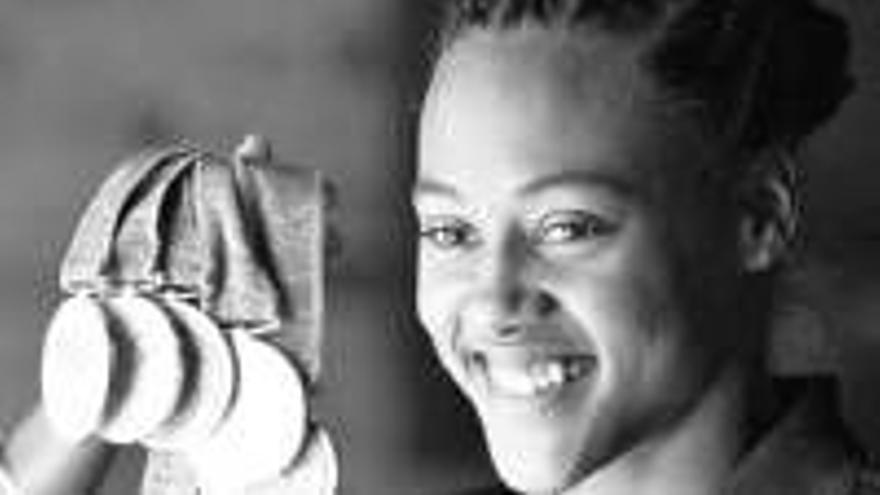 Marion Jones devuelve las cinco medallas que ganó en Sydney-2000 tras admitir su dopaje