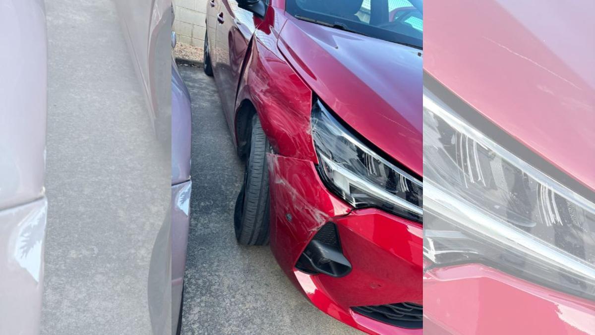 El vehicle del conductor temerari aparcat a Cassà de la Selva.