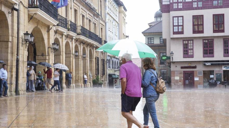 Asturias en alerta por tormentas: así va a empezar la semana en lo meteorológico