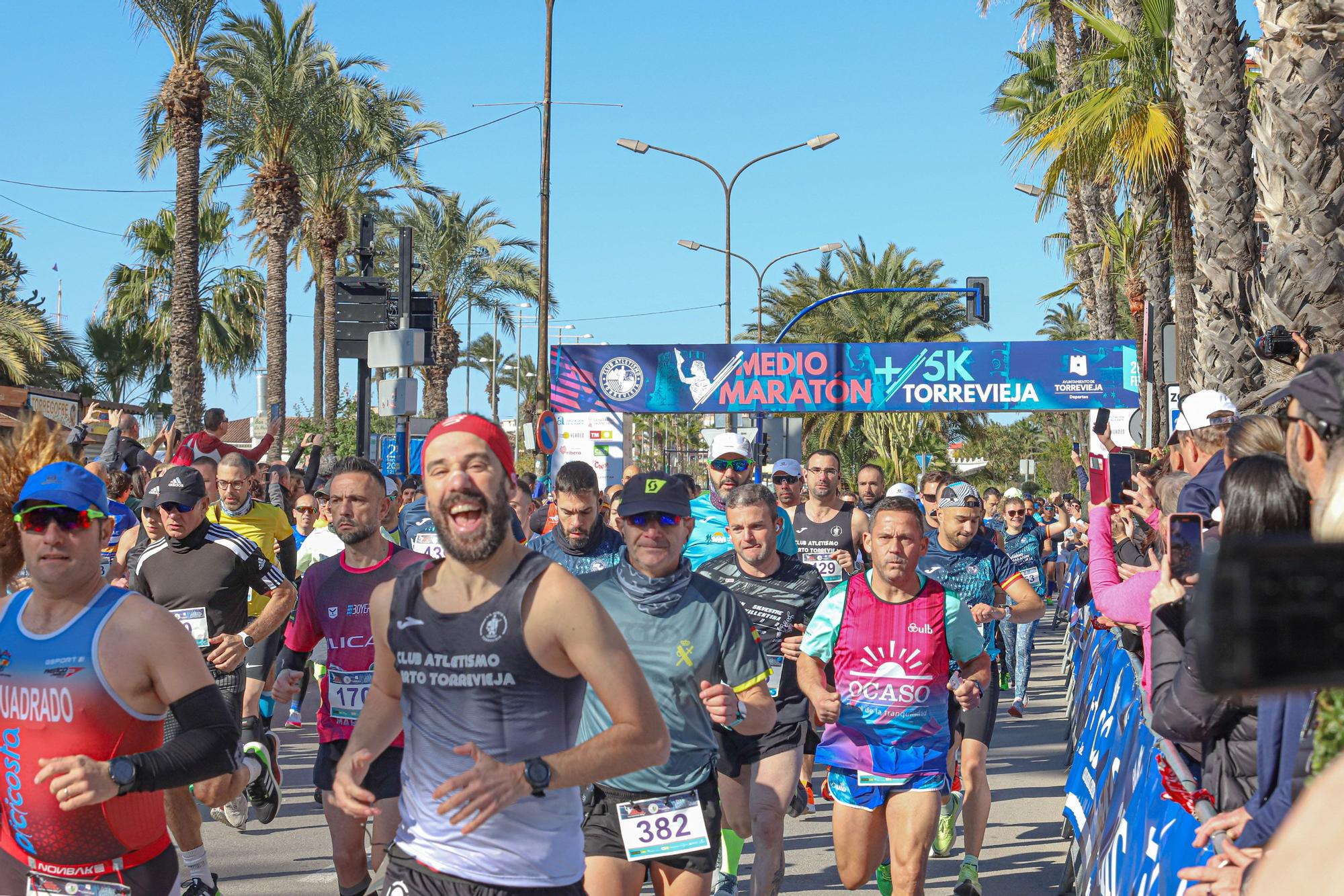 Aquí las mejores imágenes de la 5K y Media Maratón Torrevieja 2023 -  Información