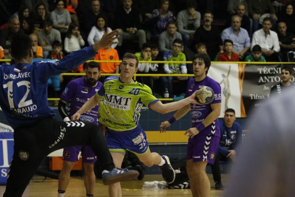 MMT Seguros - Balonmano Torrelavega