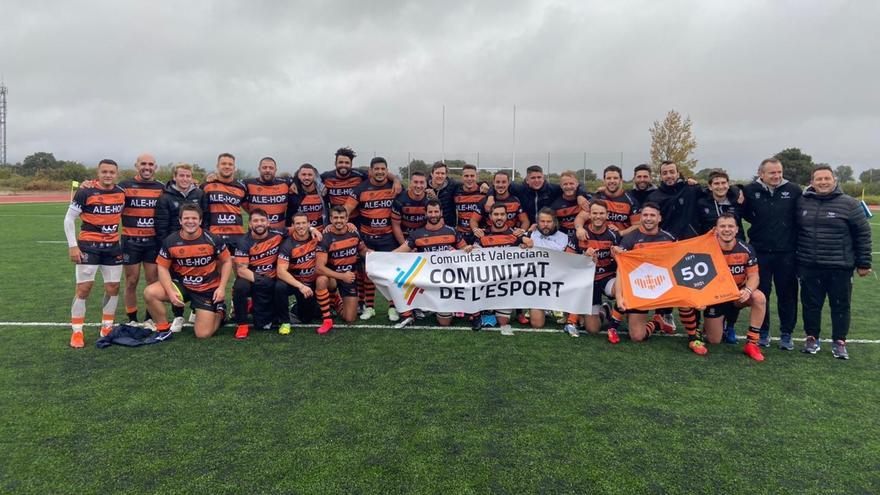 Les Abelles celebra el ascenso.