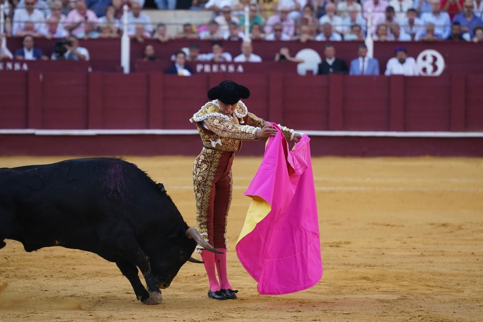 Toros en la Feria I Sexta corrida de abono y puerta grande de Roca Rey