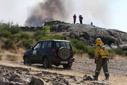 Un incendio arrasa parte de los Arribes en Villalcampo