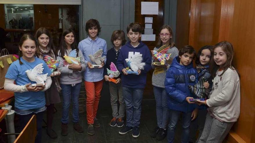 Entrega de premios de la campaña &#039;Atrapa la paloma&#039; de la Asociación Distrito Picasso.