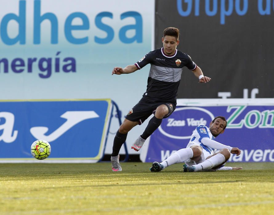 El Elche araña un empate en su campo maldito después de 90 minutos de esfuerzo y sin dejar fisuras defensivas