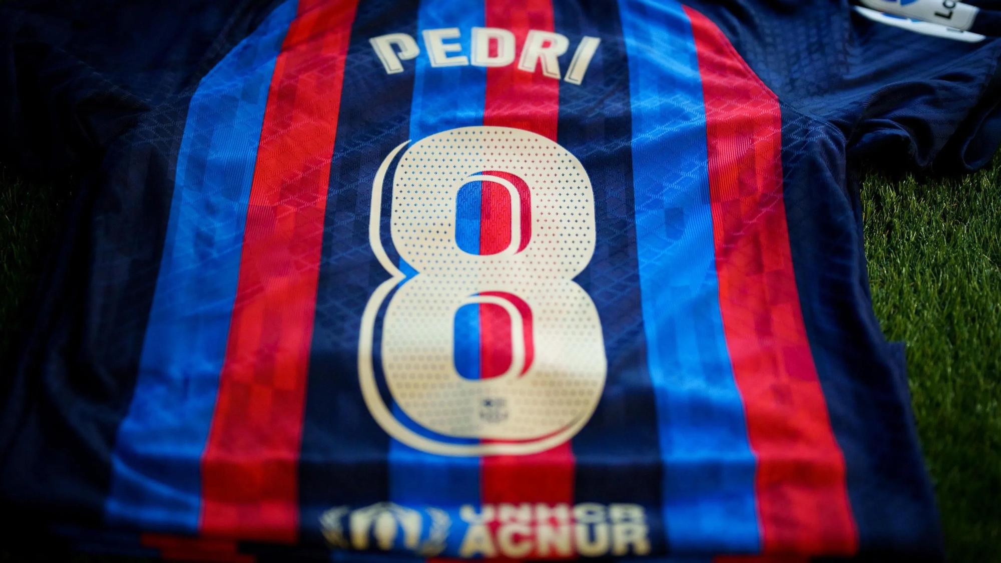 Una imagen de la camiseta de Pedri, que luce el '8' del Barça.