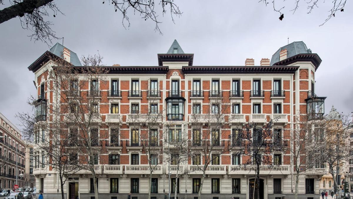 Edificio ubicado en Sagasta, 31-33, que Colonial negocia su venta