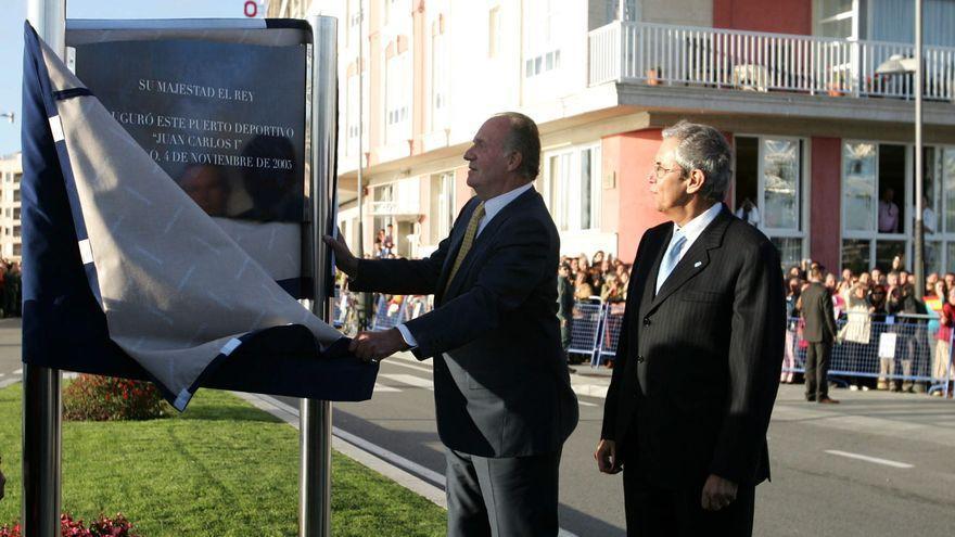 Inauguración en 2009 del puerto deportivo de Sanxenxo con el nombre de Juan Carlos I junto al entonces presidente de la Xunta, Emilio Pérez Touriño.