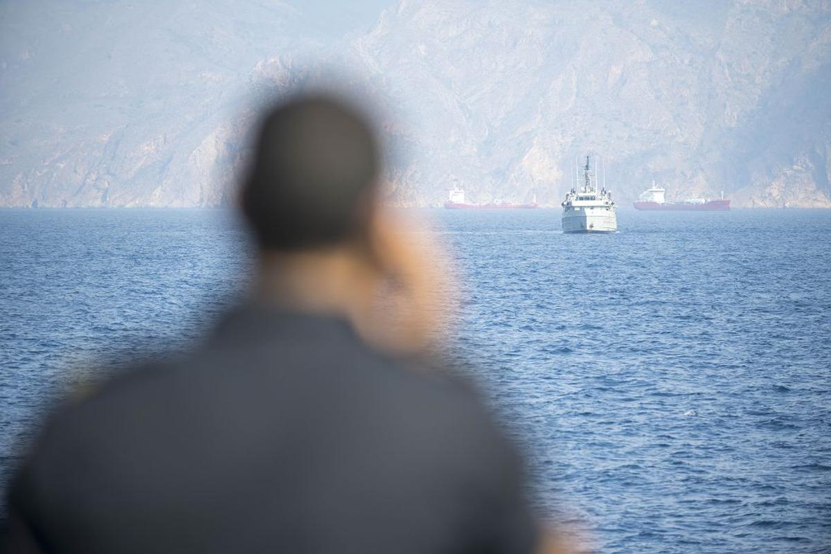 La Armada simula el accidente de un submarina para rescatar a su tripulación