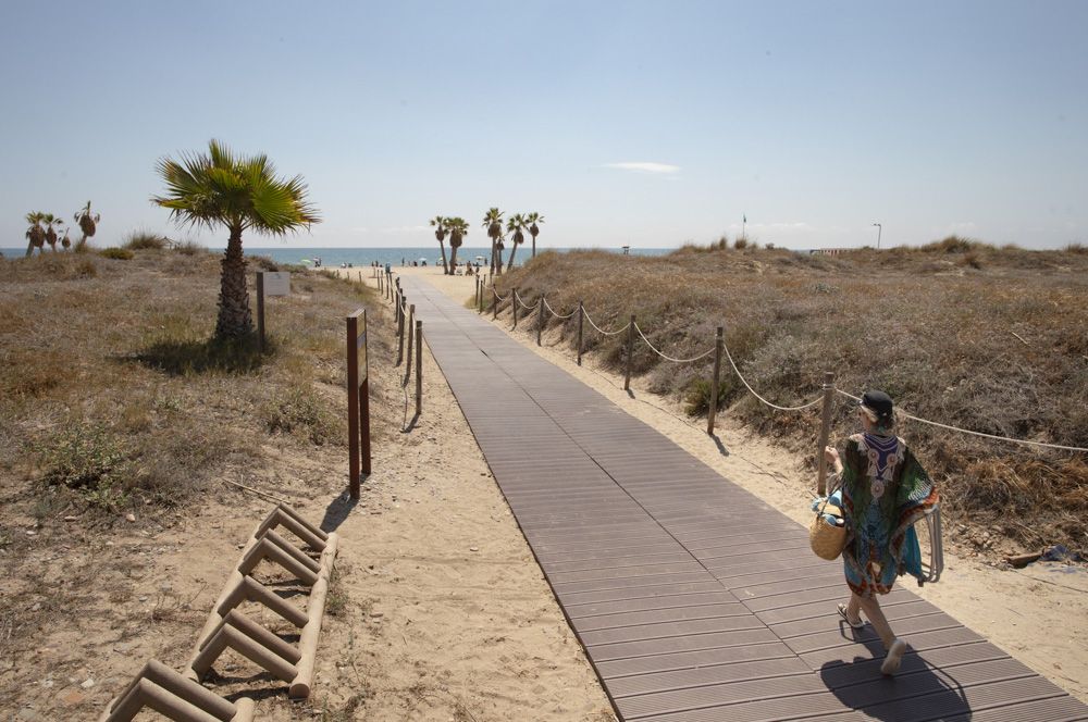 Canet d'En Berenguer: Una playa de postal a menos de 30 minutos de la capital del Turia