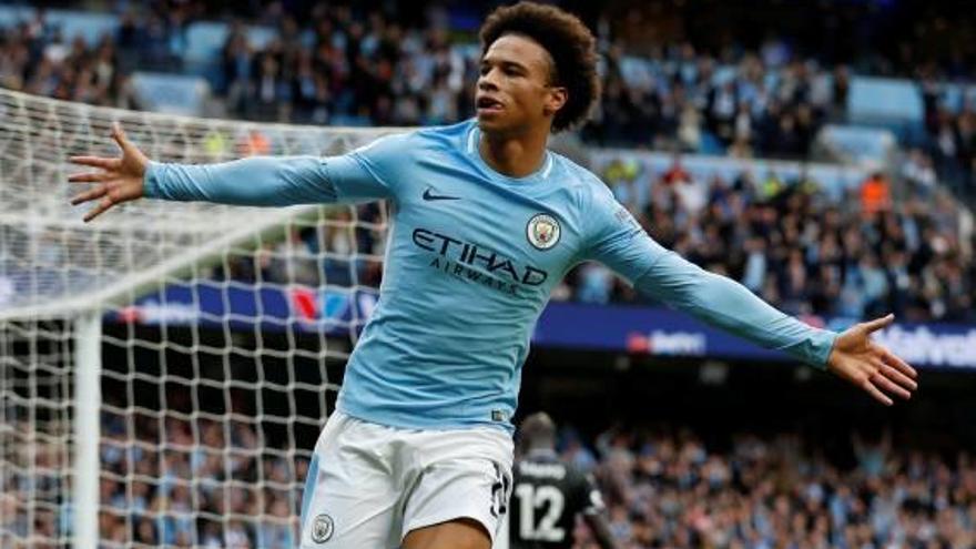 El Manchester City segueix golejant els seus rivals