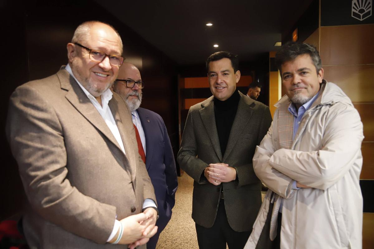 La presentación del libro de Juanma Moreno, en imágenes