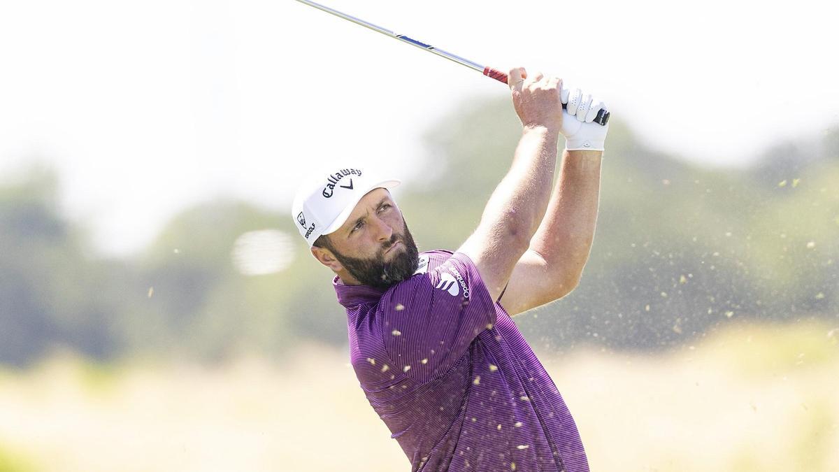 Rahm tuvo un buen debut en el torneo del LIV Golf en Dallas