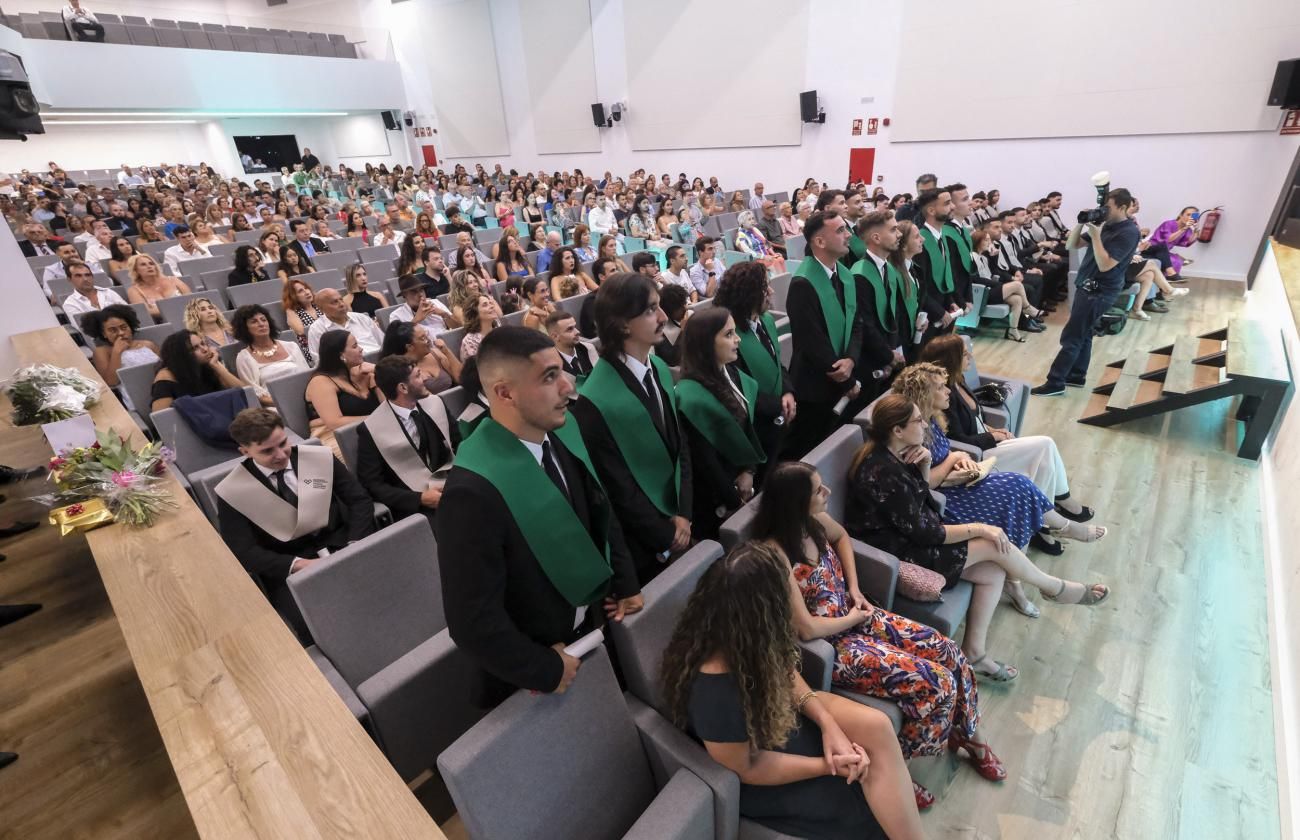 Segundo día de entrega de orlas de la Universidad Fernando Pessoa Canarias