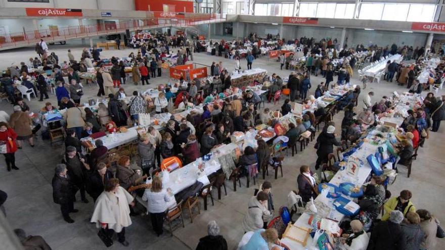 Participantes en el encuentro de bolilleras y bolilleros en 2014.