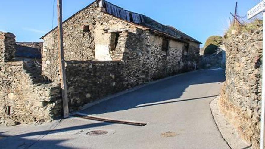 Espai on es farà a partir de l&#039;any que ve la nova plaça de Sant Esteve, al nucli urbà de Guils