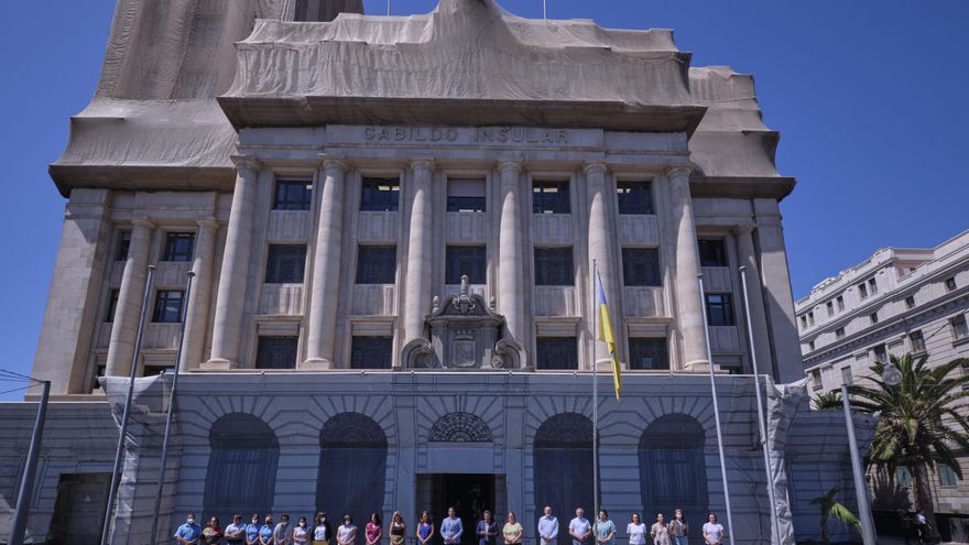 El Cabildo de Tenerife guarda un minuto de silencio en homenaje a Miguel Ángel Blanco